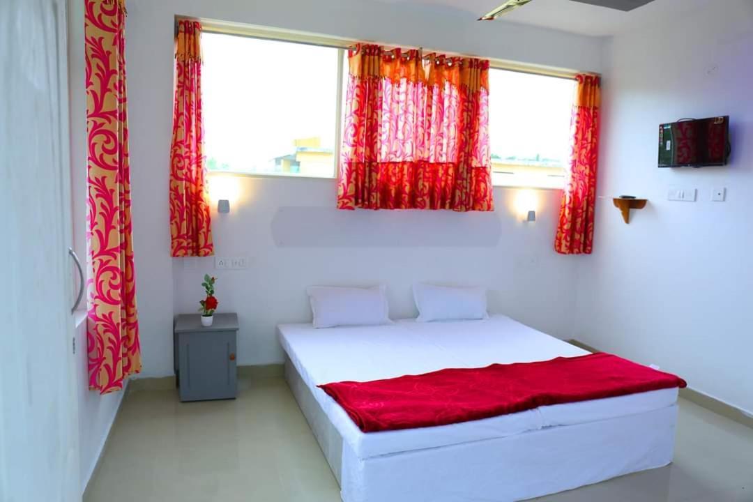 Spice Green Residency Pīrmed Kültér fotó